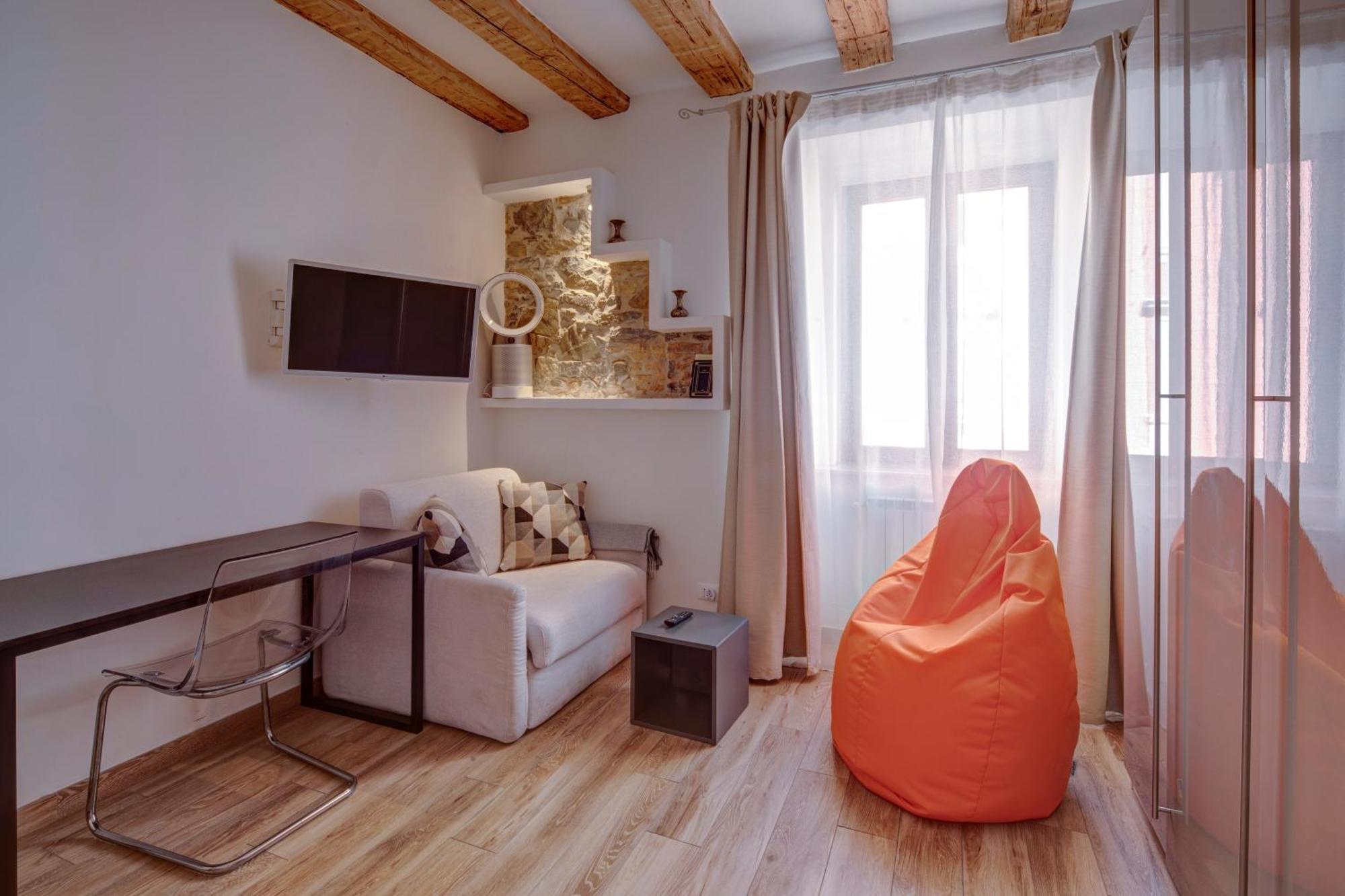La Maison De Trieste Suite Garage Eksteriør billede
